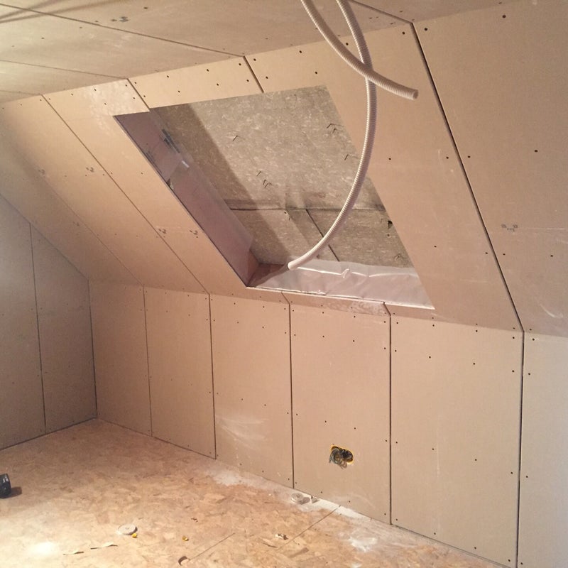 balkenlaag vervangen isolatie plaatsen dampscherm plaatsen dakconstructies aanpassen valse wanden plaatsen Gyproc plaatsen rechten van een oude vloer zolder omvormen tot woongedeelte