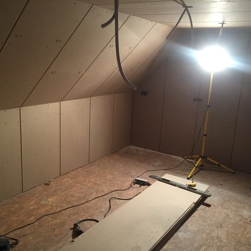 balkenlaag vervangen isolatie plaatsen dampscherm plaatsen dakconstructies aanpassen valse wanden plaatsen Gyproc plaatsen rechten van een oude vloer zolder omvormen tot woongedeelte