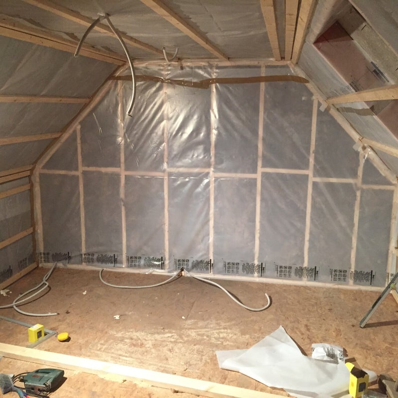 balkenlaag vervangen isolatie plaatsen dampscherm plaatsen dakconstructies aanpassen valse wanden plaatsen Gyproc plaatsen rechten van een oude vloer zolder omvormen tot woongedeelte