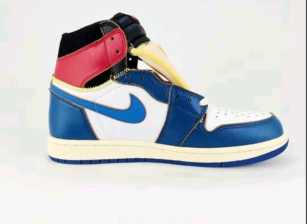 Tennis Shoes