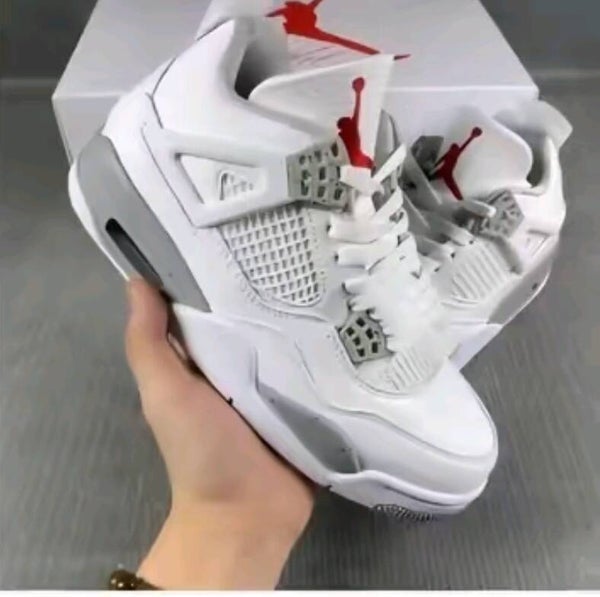 Tennis Shoes