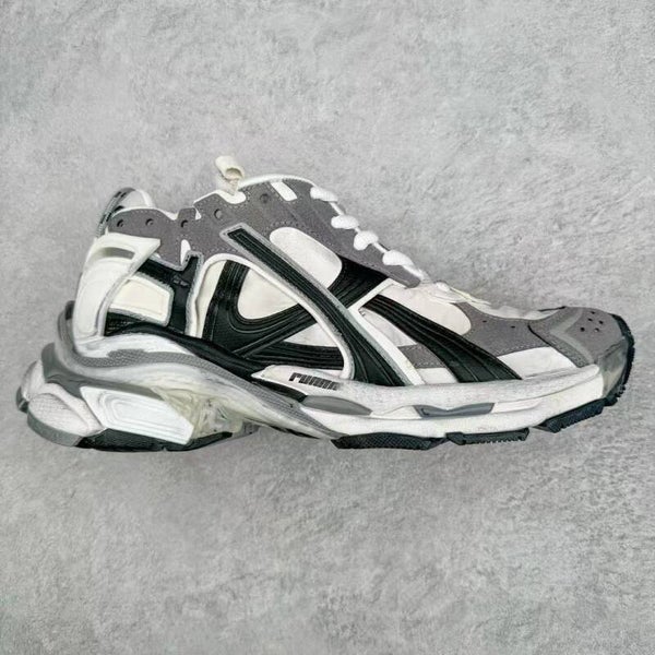 Tennis Shoes
