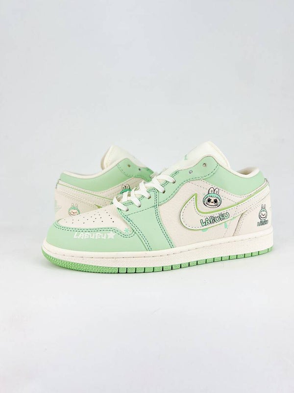 Tennis Shoes