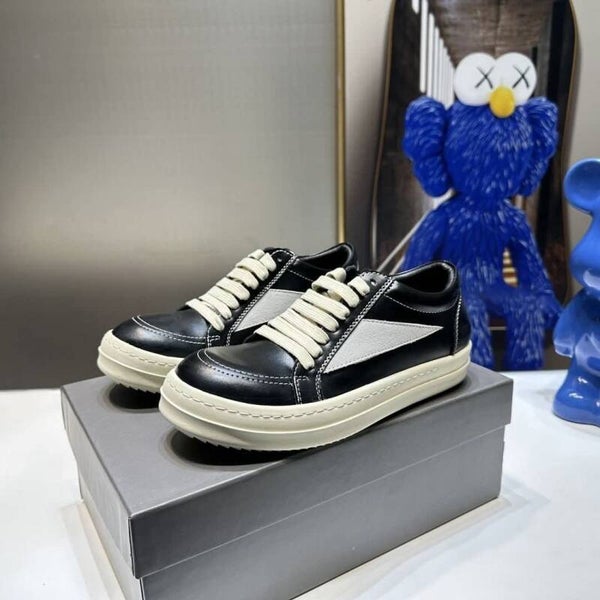 Tennis Shoes