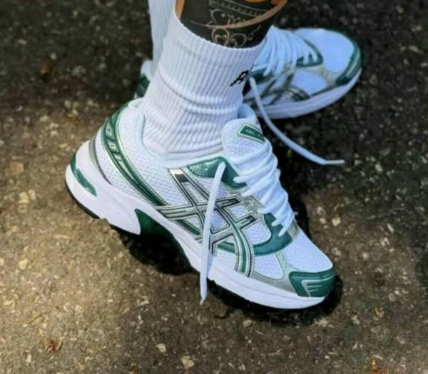 Tennis Shoes