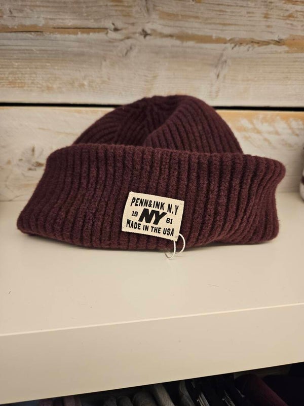 Penn en ink beanie aubergine