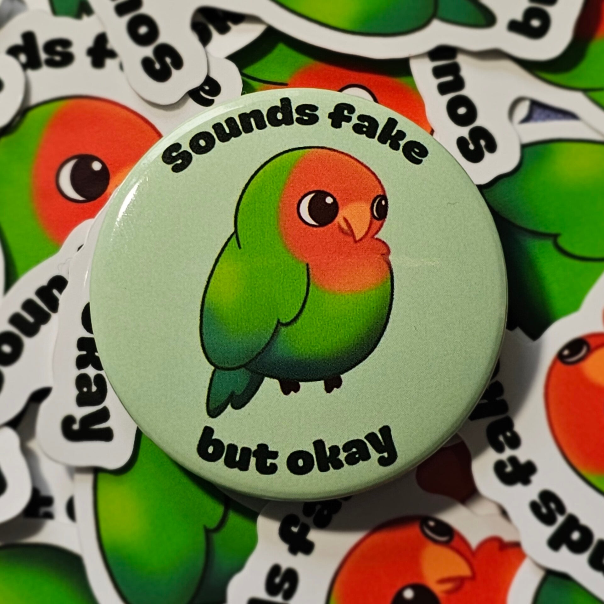 Distrustful parakeet button