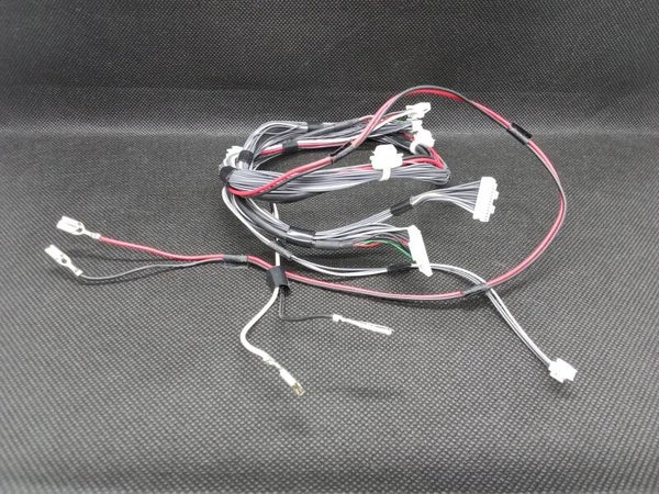 Wi-Fi/ Powerbutton/ Remote control/ Speaker Extension cable set