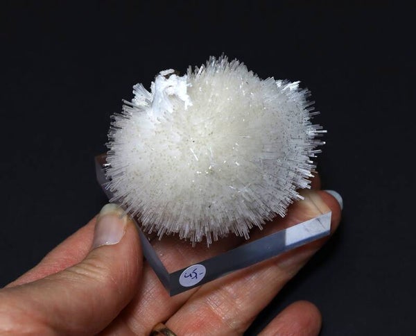Mesoliet spray ball