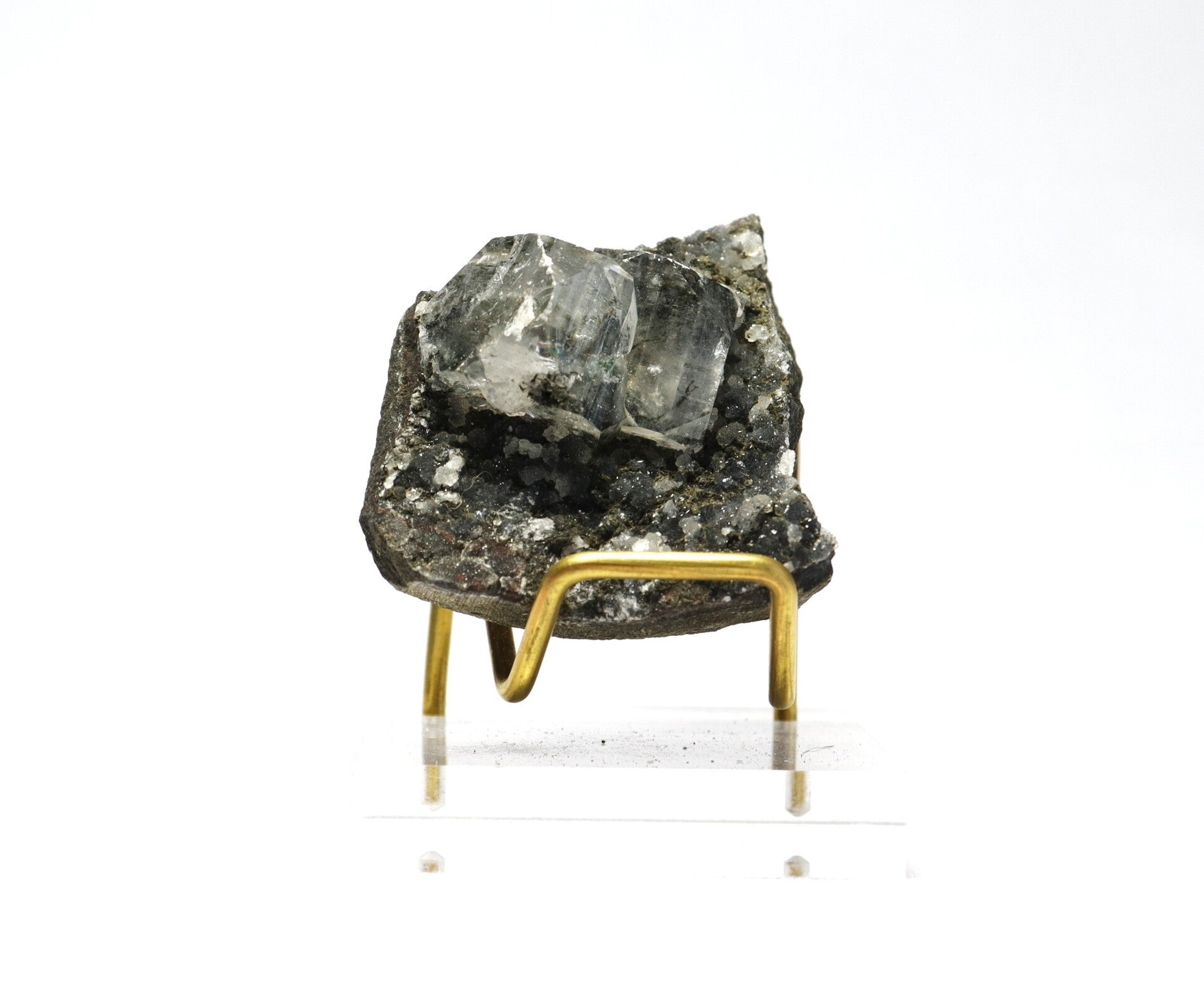 Zwarte chalcedoon met apofylliet