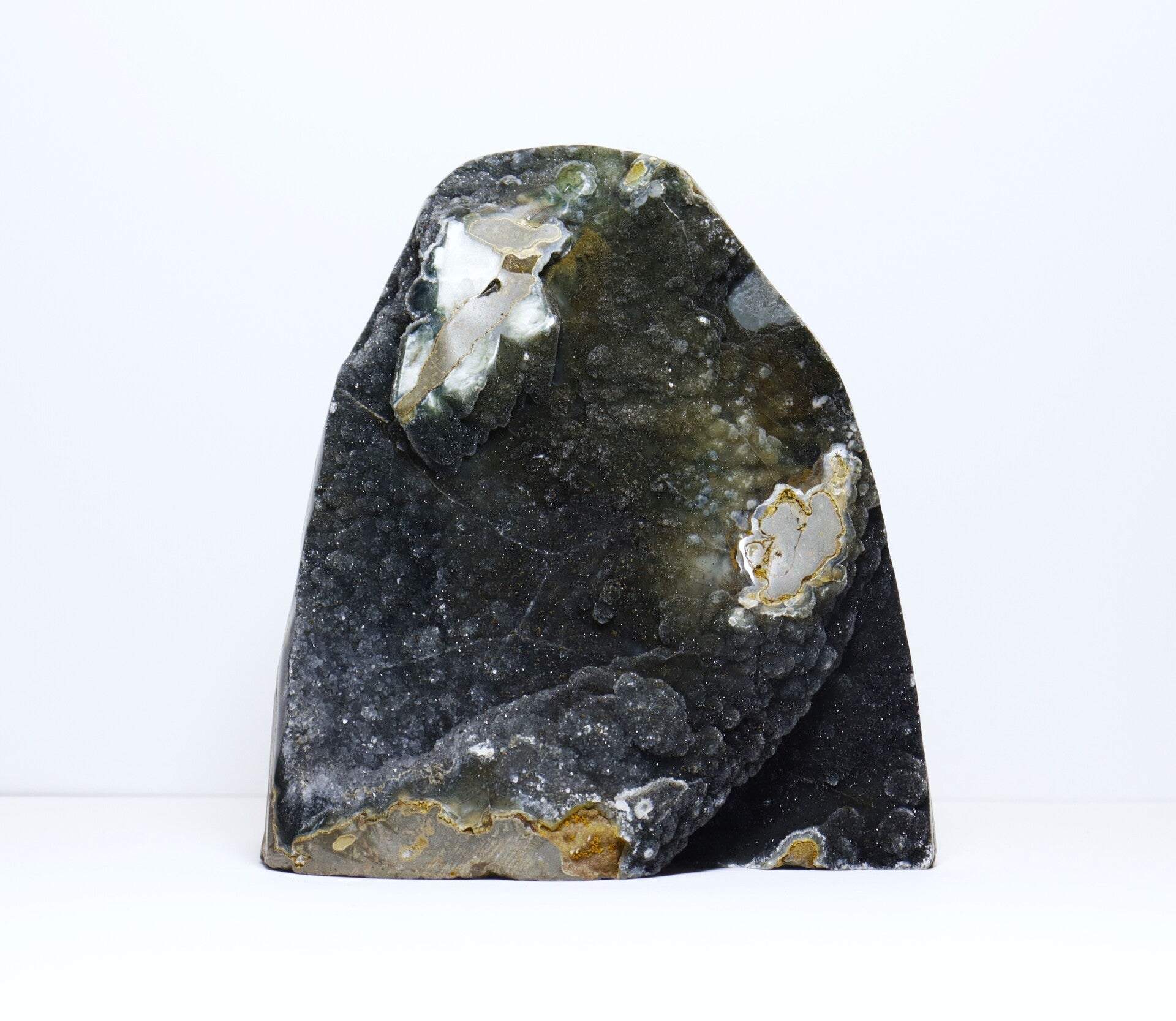 Zwarte 'Galaxy' amethist