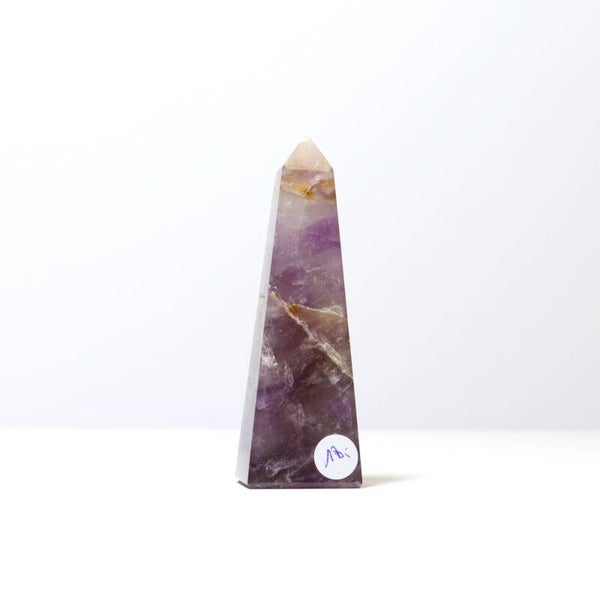 Amethist obelisk
