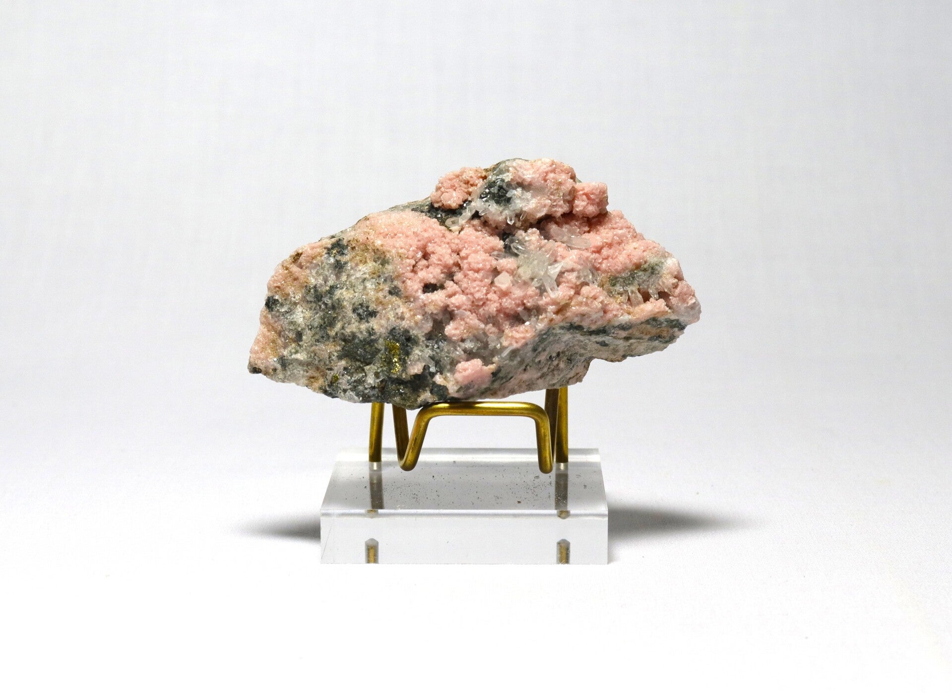 Rhodochrosiet met stilbiet en kwarts