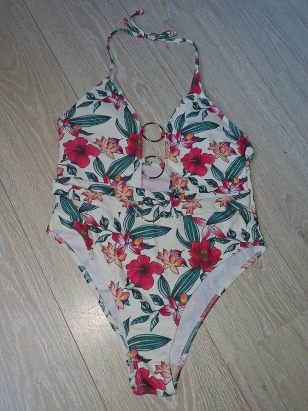 Wit bloemen badpak, maat L
