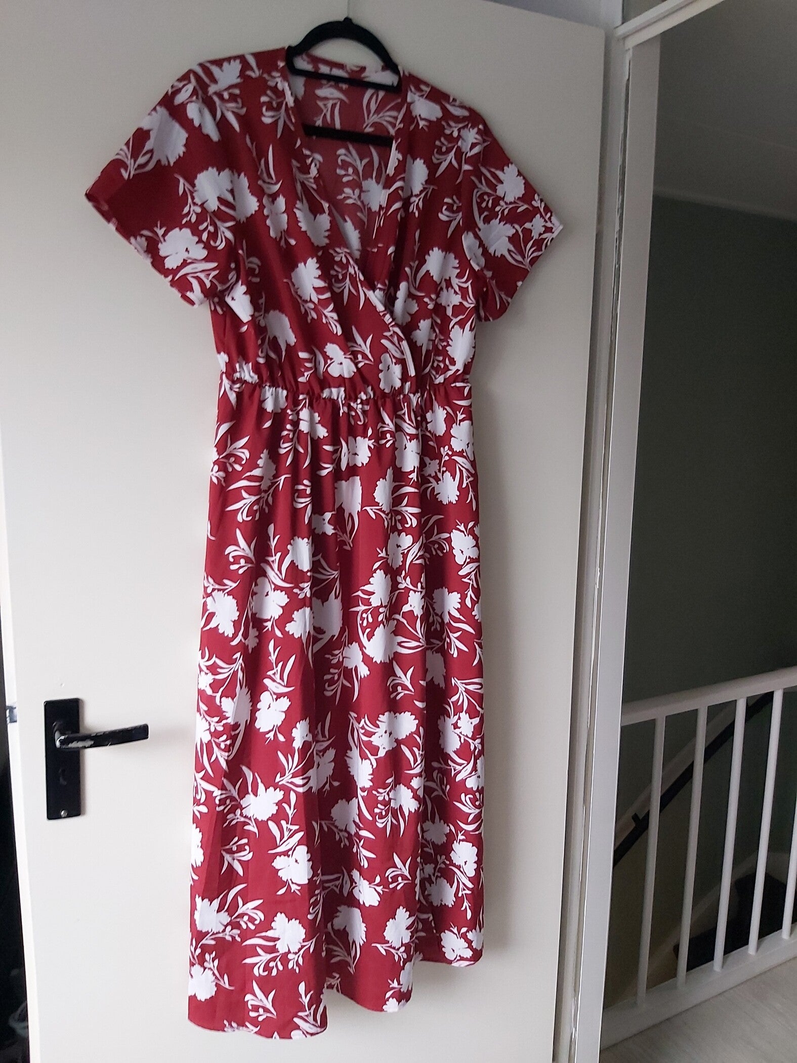 Hapsha lange zomerjurk rood wit L 40/42