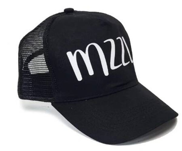 Pet met tekst MZZL unisex zwart wit one size