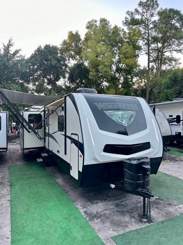 2018 Winnebago Minnie Plus 30RLSS
