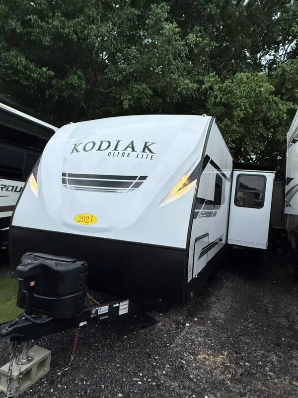 2021 Kodiak (2 cuartos completos)