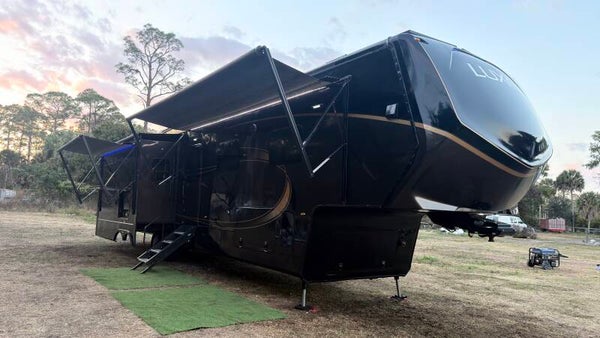 2015 Luxe  Sold