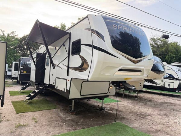 2021 Sprinter (2cuartos completos +un baño y medio )