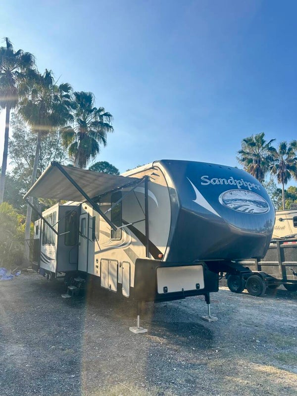 2015 Forest River Sandpiper 380BH5