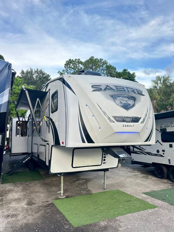 2019 Forest River Sabre 36BHQ