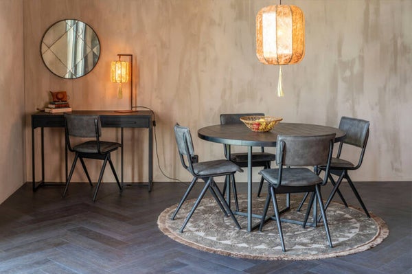 Dutchbone, Kleed Nelson