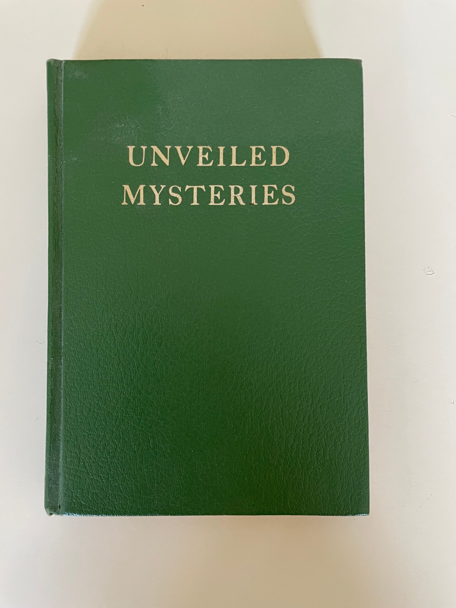 Book “Unveiled Mysteries” by Godfré Ray King