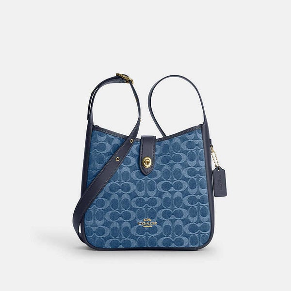Cartera Coach