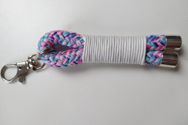 Sleutelhanger NICE - bubble gum