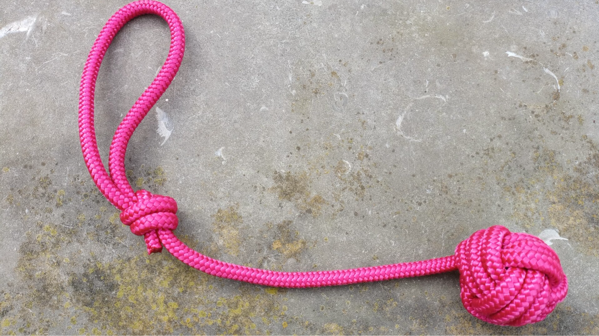 Apenvuist M - donker roze