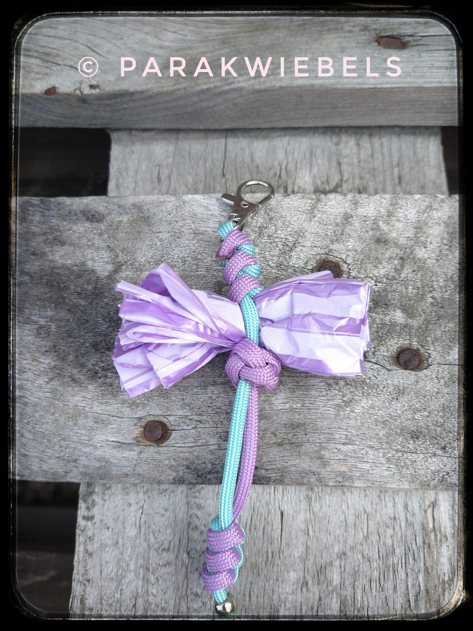 Poepzakhoudertjes paracord