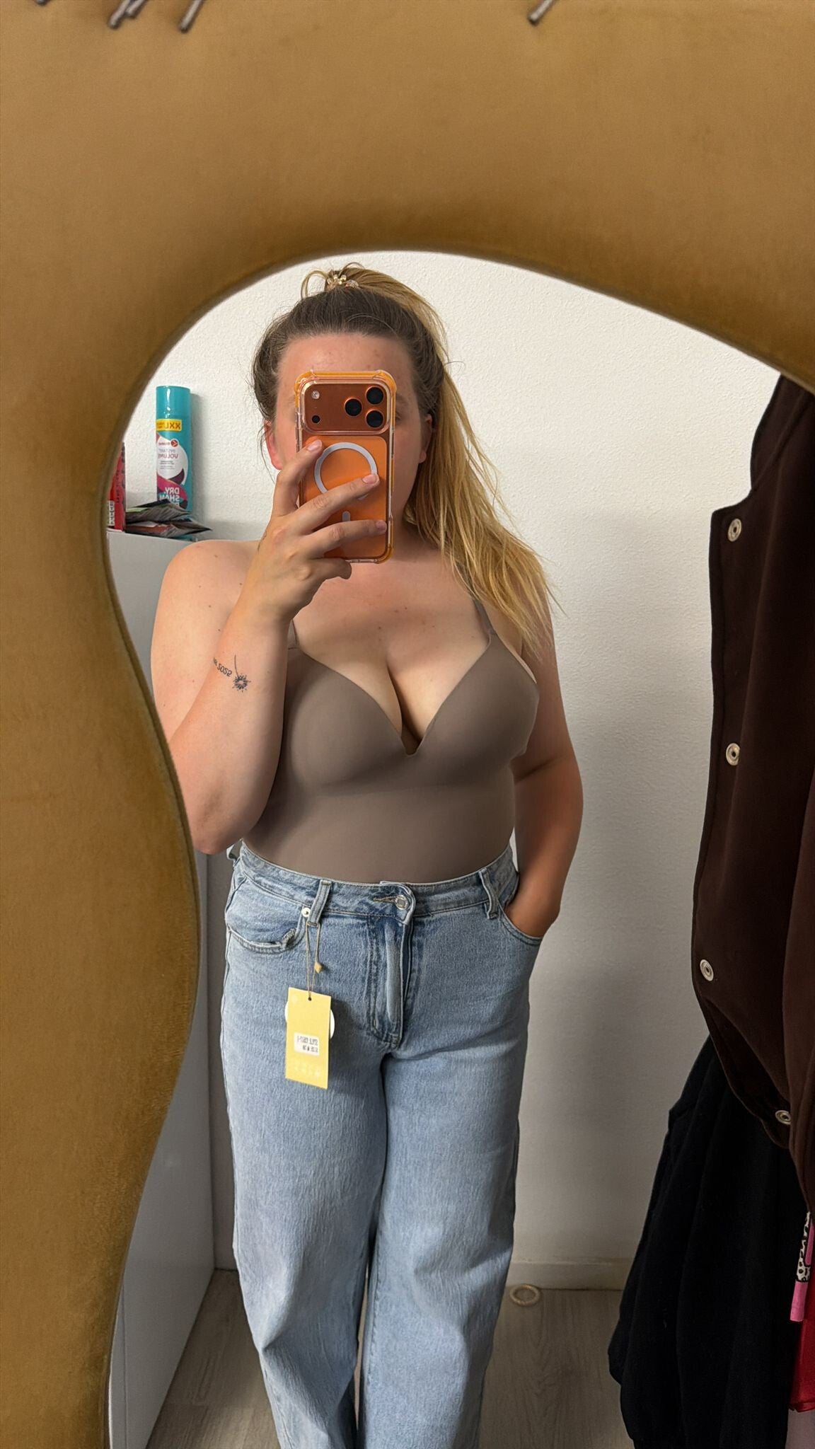 Body taupe