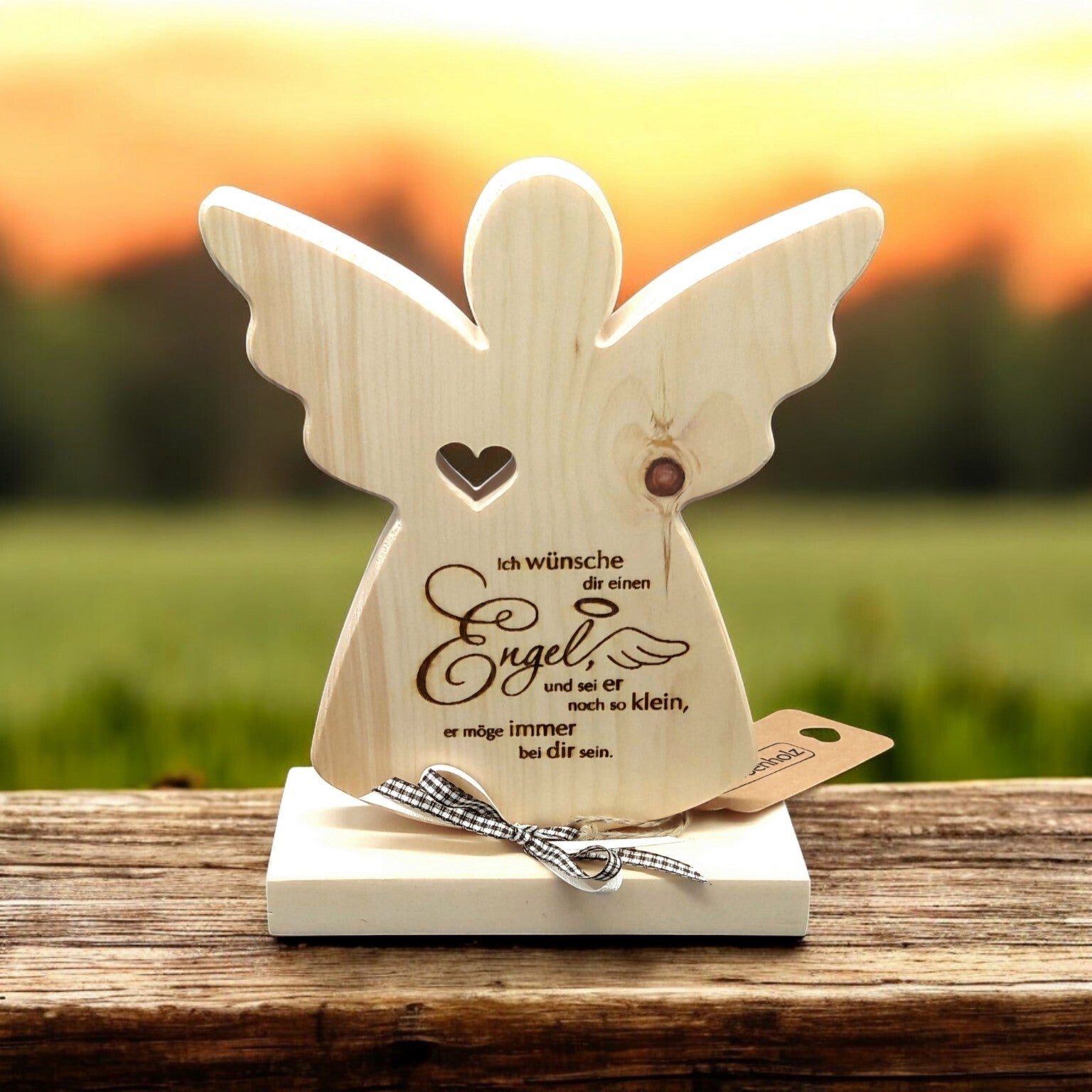 Schutzengel aus Zirbenholz mit Spruch