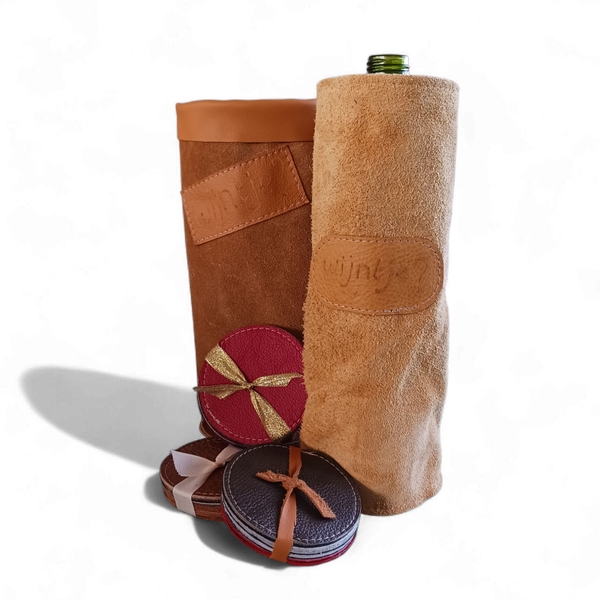 Cadeauset onderzetters en flessenhoes, ook apart verkrijgbaar.