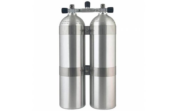Double alu tank brushed 2 x 11,L, 186 mm, 200 Bar, Tecline, 60 mm tank bands, manifold, rubber knobs