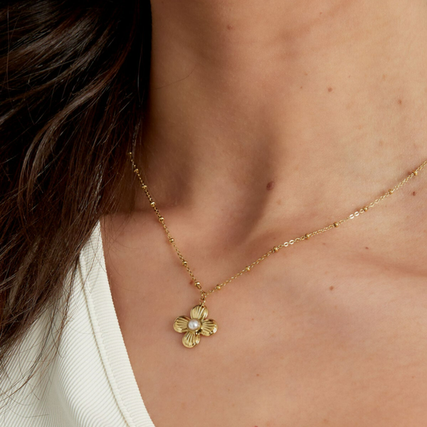 Bloemen Ketting met Parel
