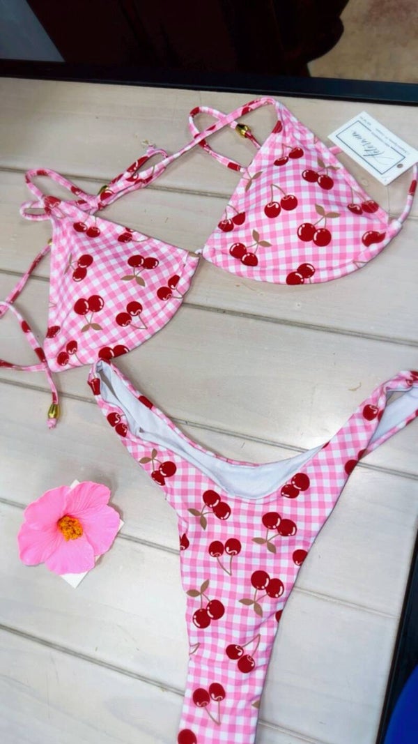 Bikini cerezas
