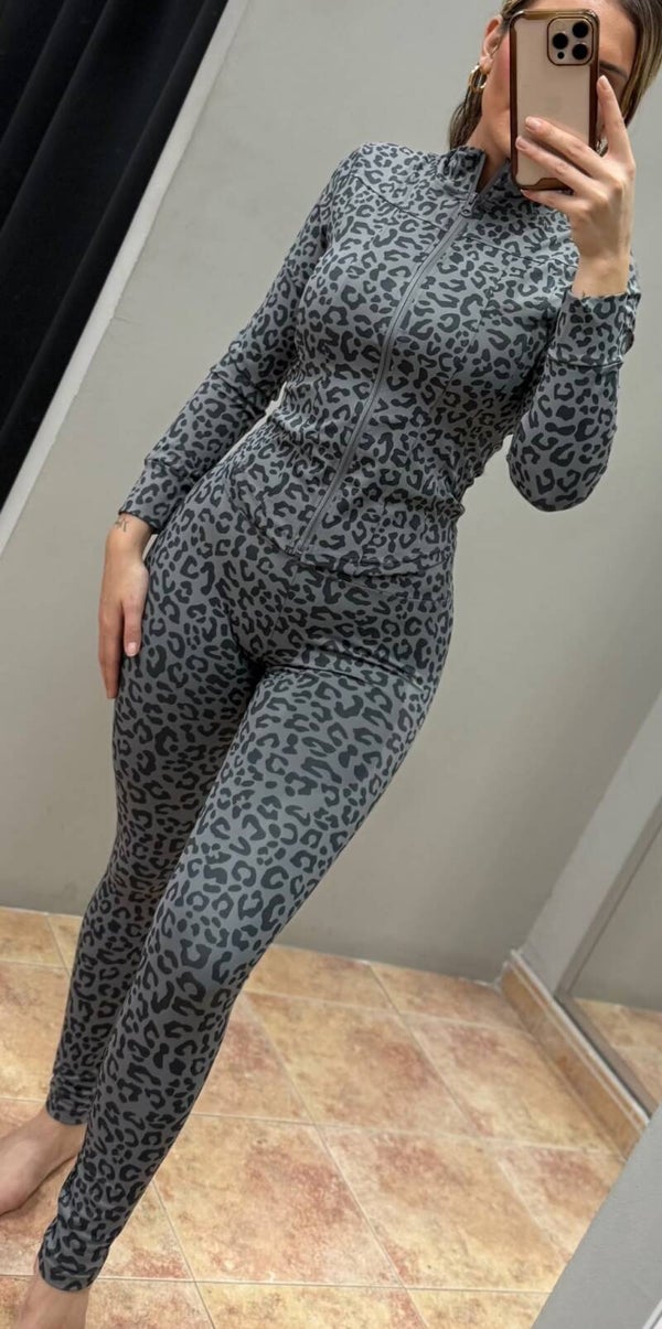 Conjunto animal print