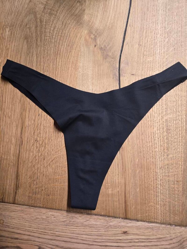 STRING SCHWARZ