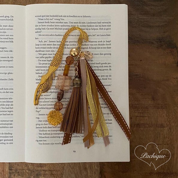 Pachique Bookmark (0069)