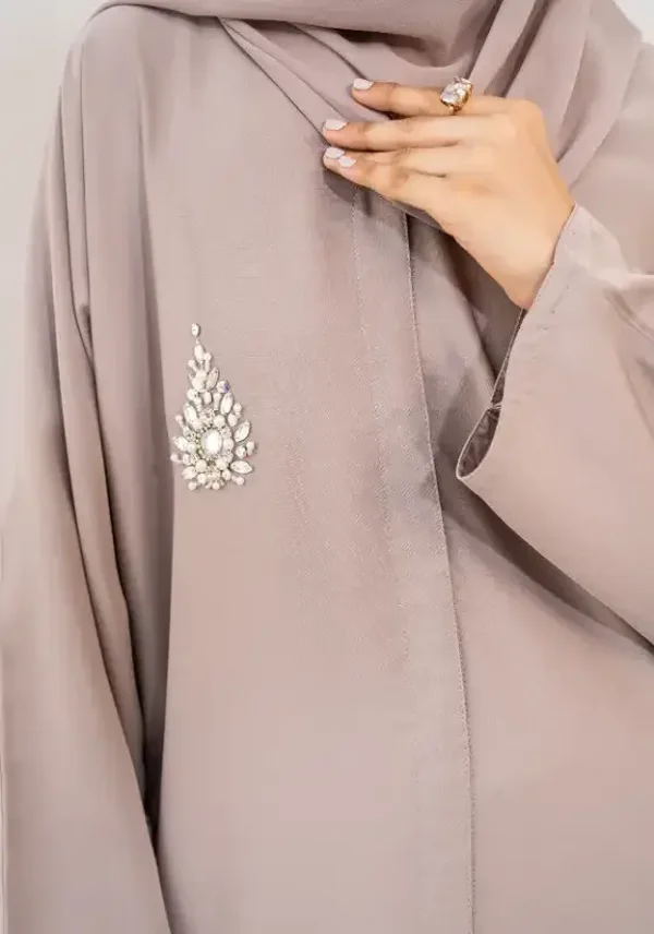 Abaya verfraaide Oyoon