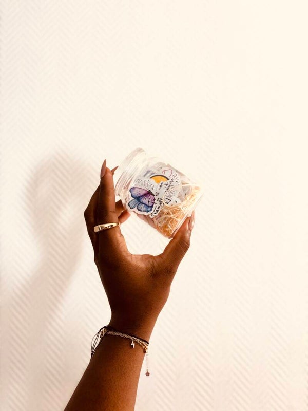 BOÎTE À STICKERS