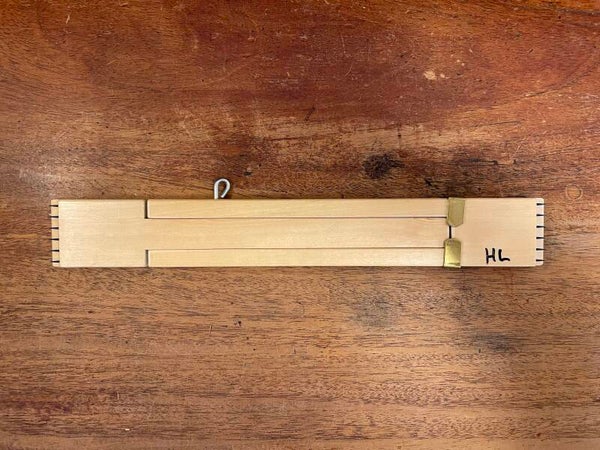 Spreder i træ. 30 - 40 cm.