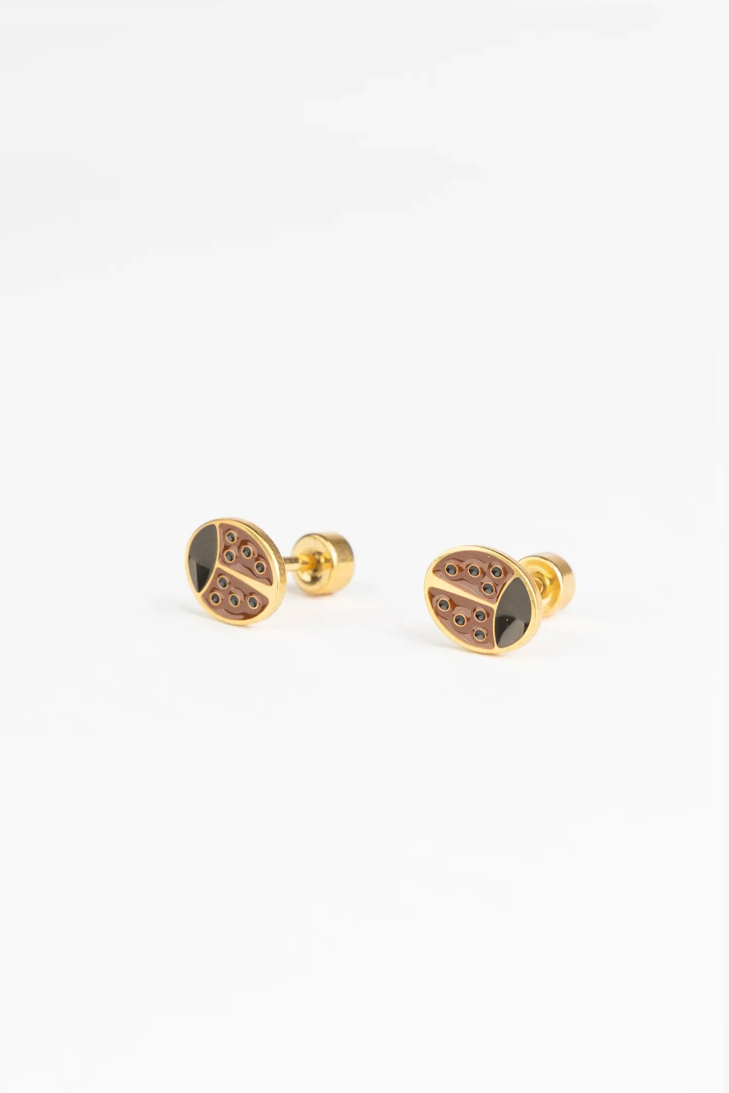 Studs earrings minimal lady - Mrs Ertha