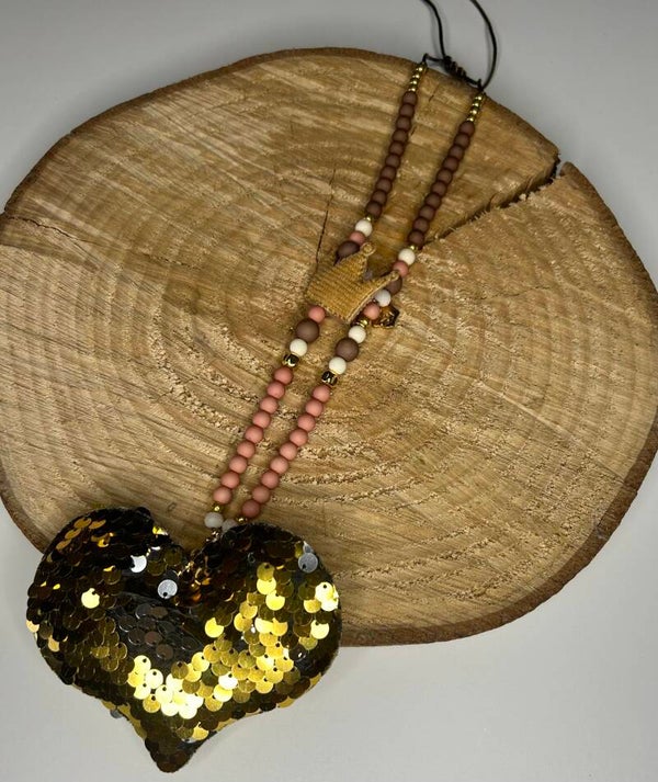 Kralenketting bruin/roze met kroontjes en zwart paillettenhart