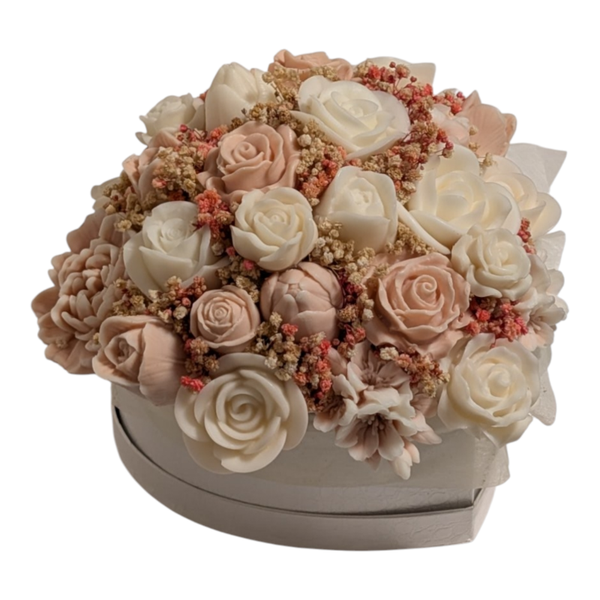 Wachsblumengesteck Herzform weiss/nute-rose