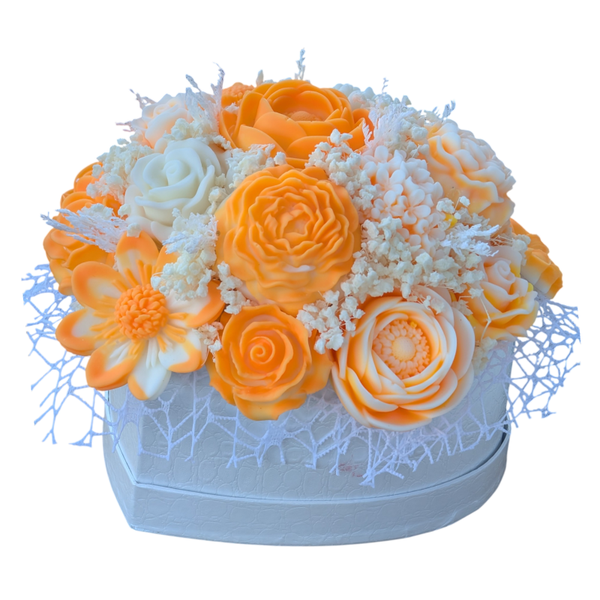 MUTTERTAG Wachsblumengesteck in Herzform