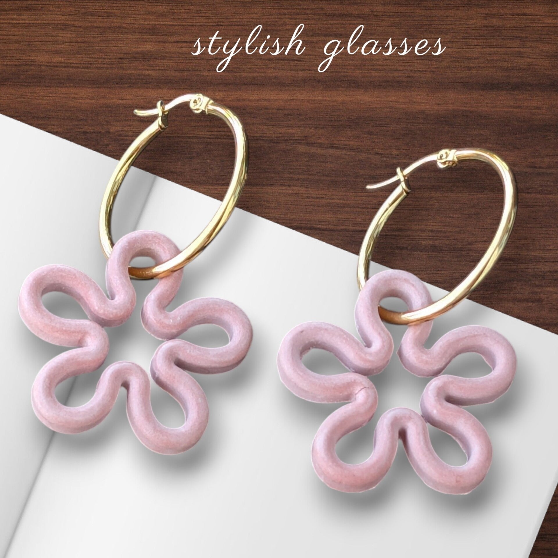 Modeschmuck Ohringe mit Blumenanhänger aus Leichtbeton
