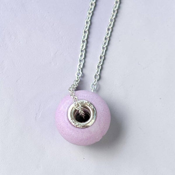 Kette mit Betonperle